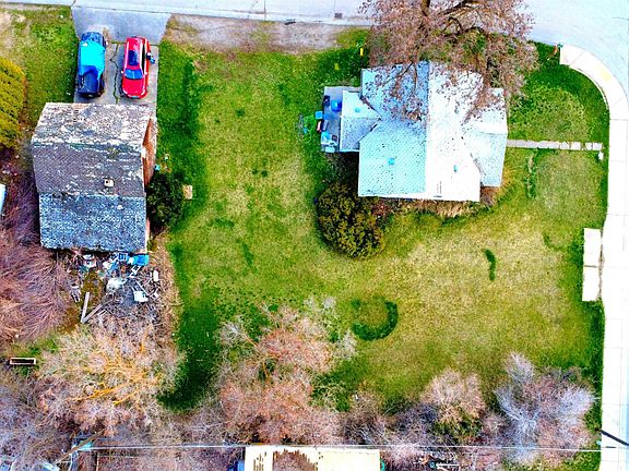 2nd image of 423 S Evergreen Rd