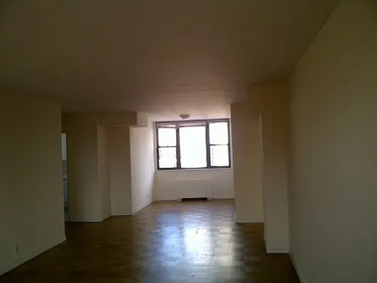 Rented by Classic Marketing- 530 Park1 | media 33