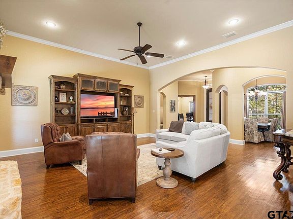 4th image of 6567 Wheaton Ct