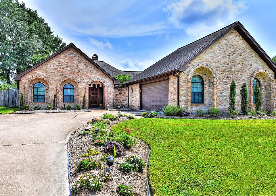 1st image of 611 Long Prairie Dr