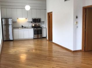 839 W Grand Ave #2, Chicago, IL 60642