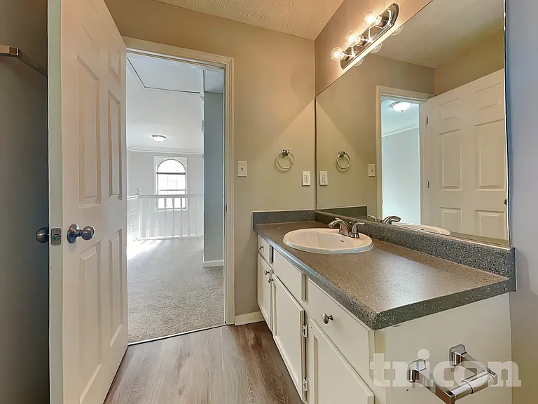 1110 Karastan Ct SW — Photo 12