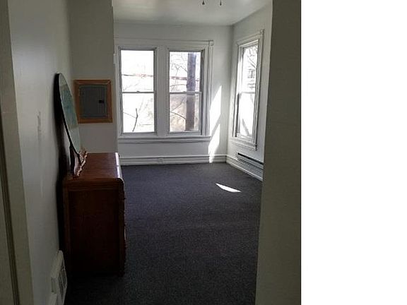 5th image of 1619 W Westmoreland St APT 2
