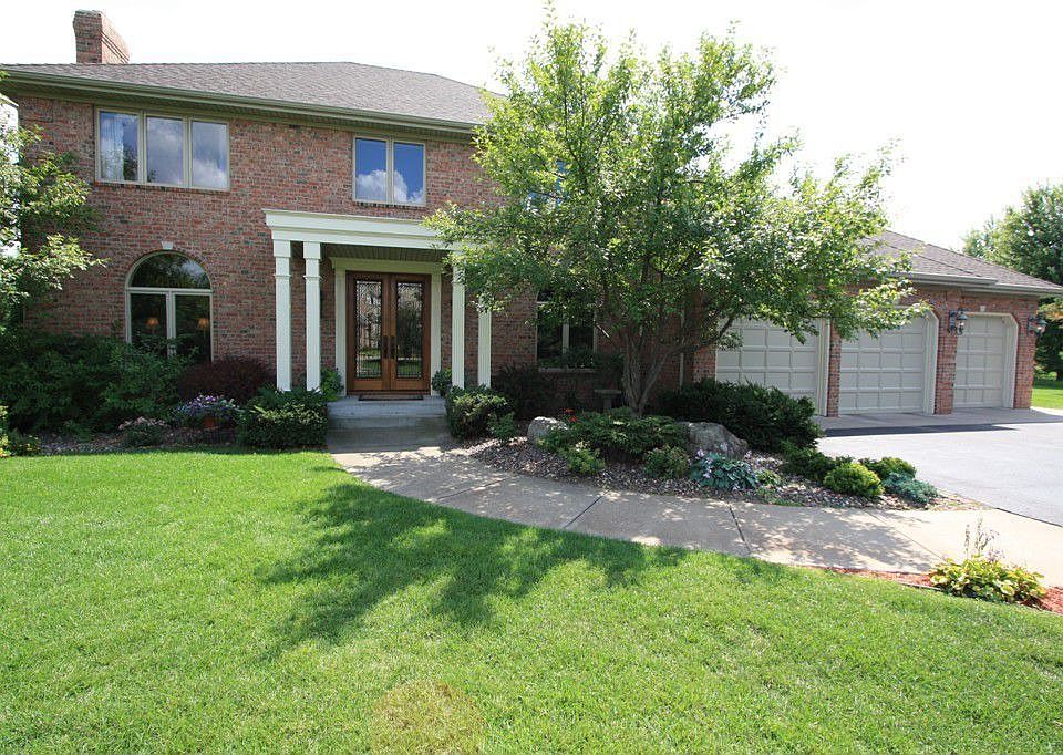 1st image of 17 Scotch Pine Ct