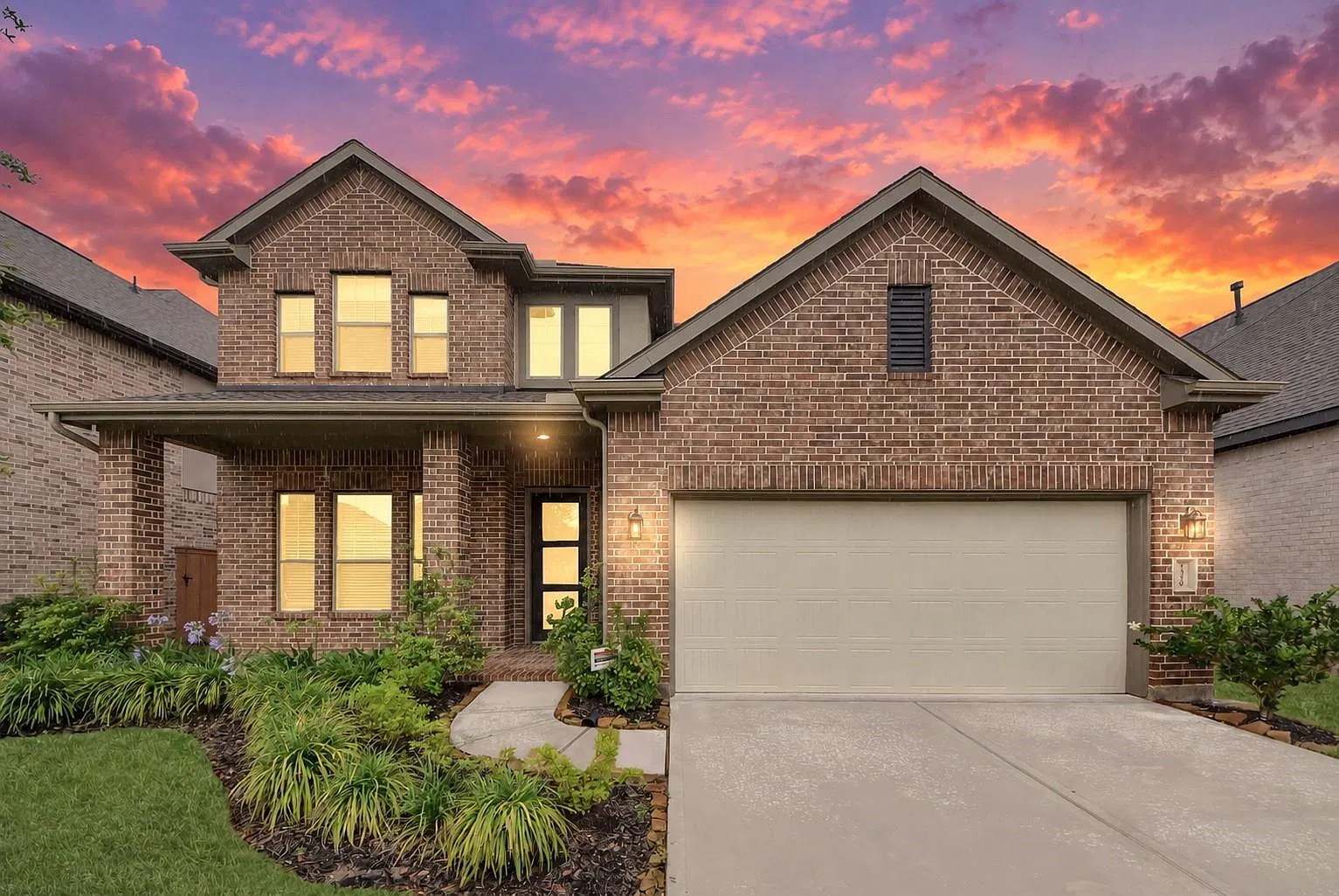 4 bed, 3.0 bath, 2760 sqft, $3,200 — Photo 1
