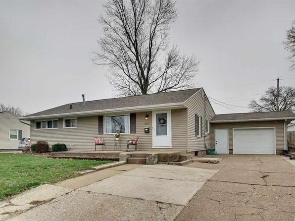 3212 N College Ave, Quincy, IL 62301