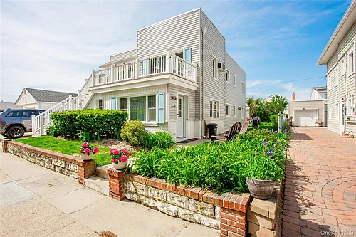 557 Shore Rd #LOWER Photo 1