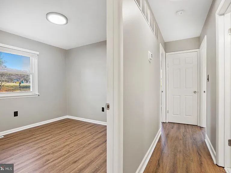 12316 Fountain Dr — Photo 15