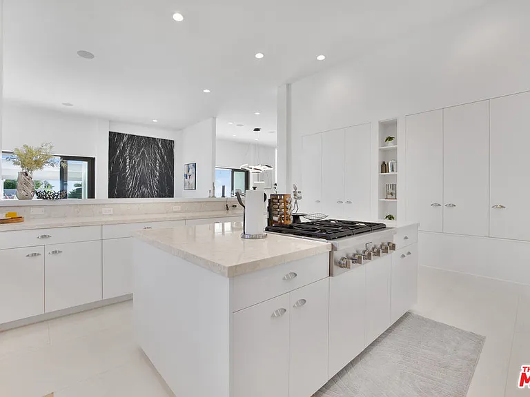 30020 Morning View Dr — Photo 35