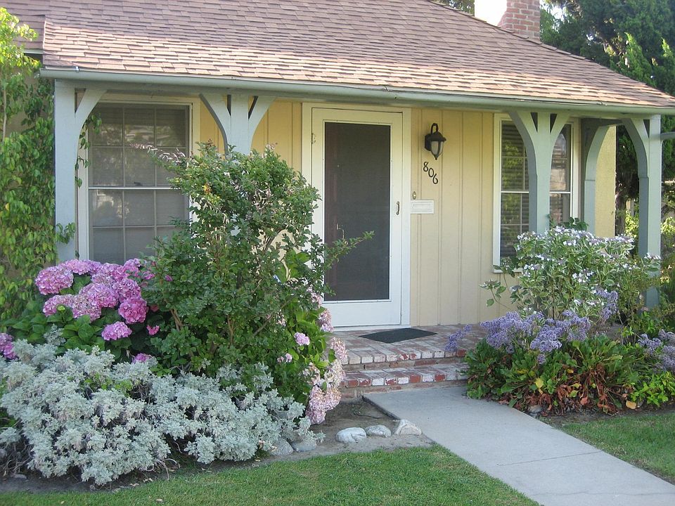 Front unit - 806 N. Adams