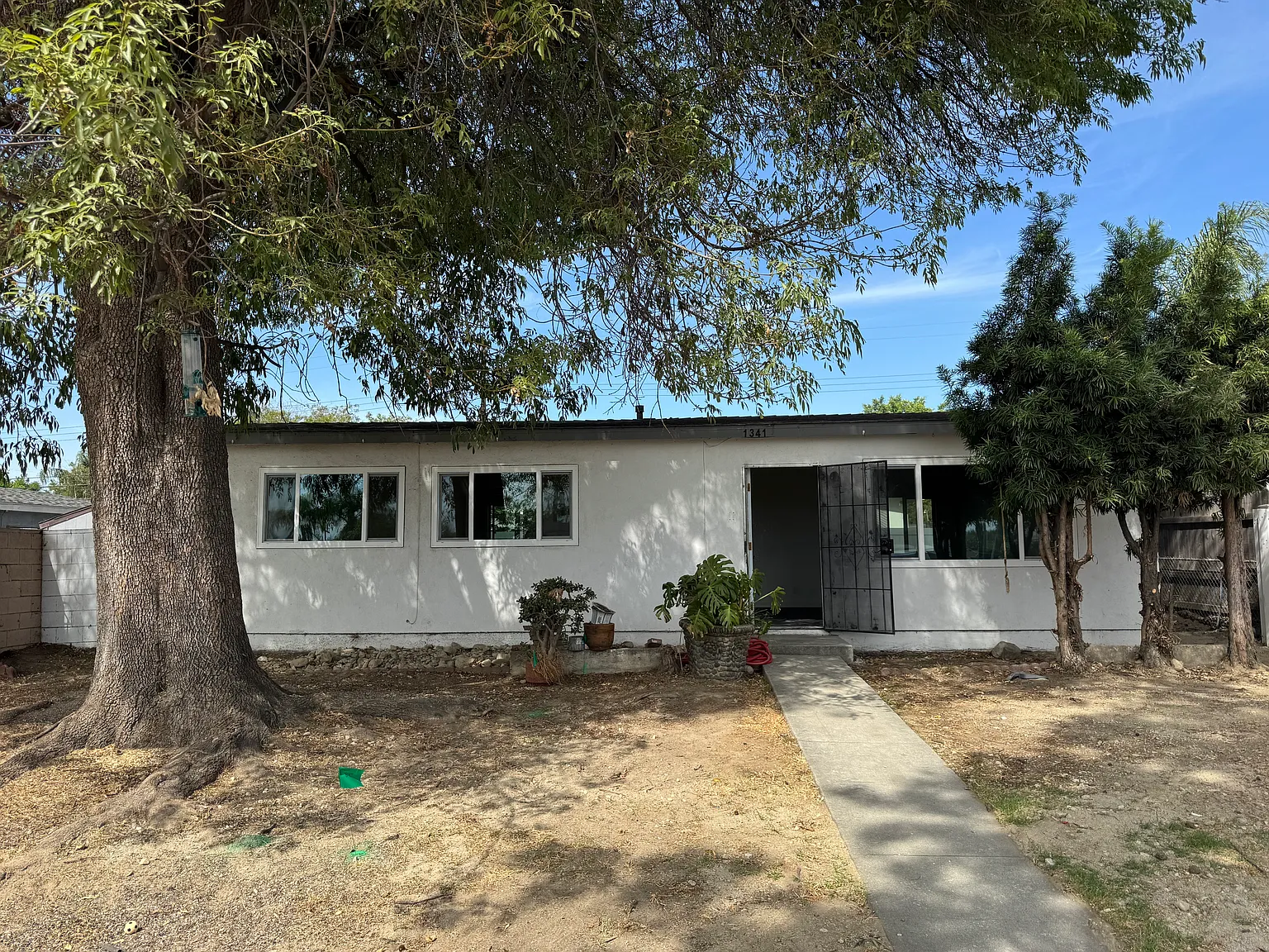 3 bed, 960 sqft, $2,550 — Photo 2