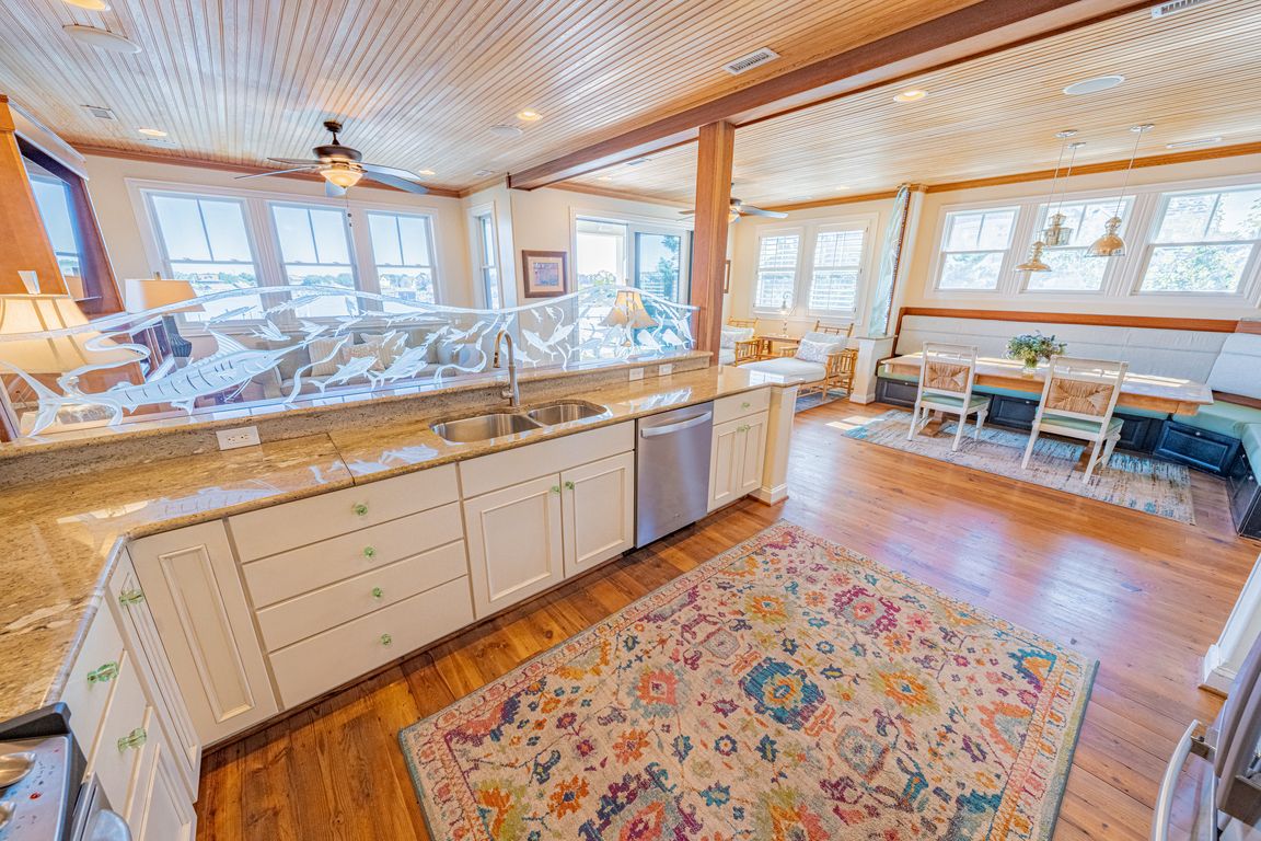 next background image