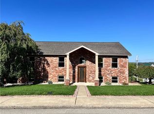 124 Odgen St, Connellsville, PA 15425