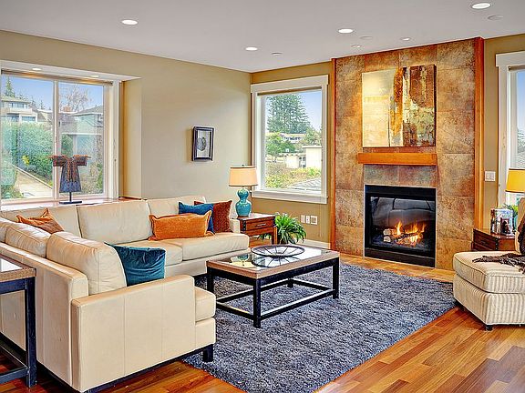 3rd image of 20415 25th Ave NW