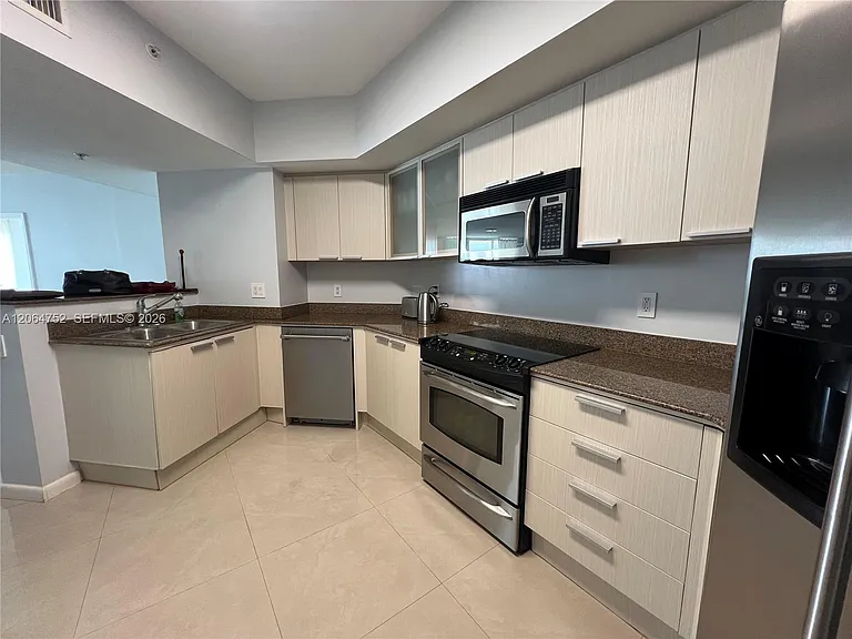 16699 Collins Ave #1202 — Photo 5