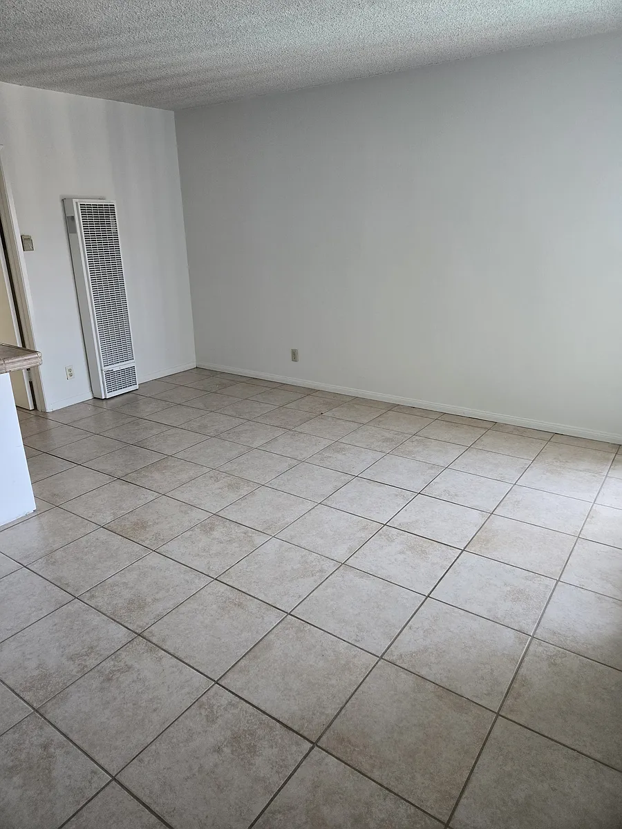 Building Photo - 11920 Inglewood Ave #17