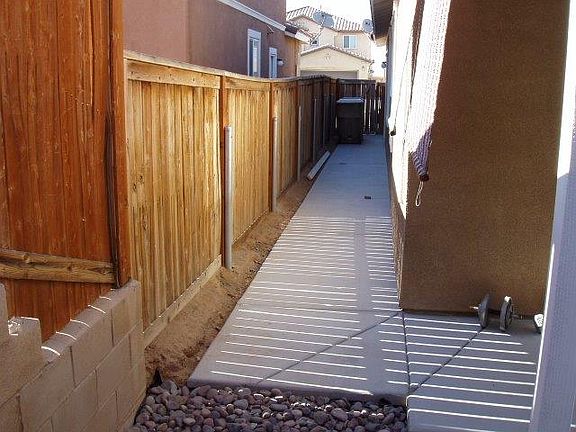 5th image of 13237 Sunland St