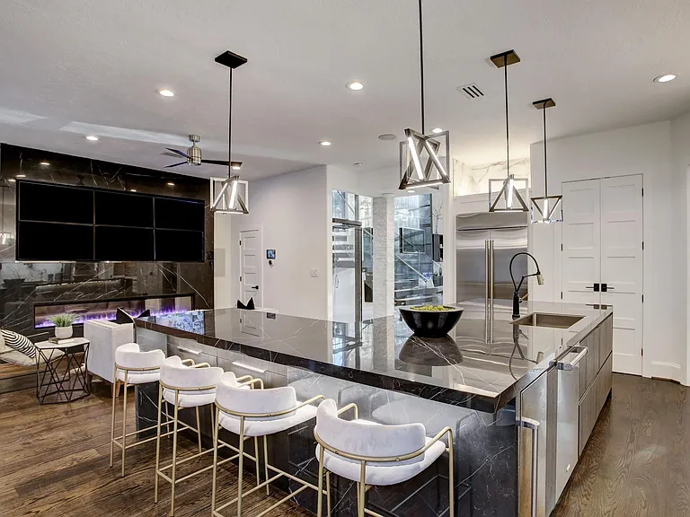 5158 Huckleberry Cir — Photo 4