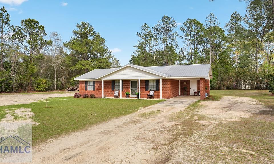 1st image of 226 Community Cir