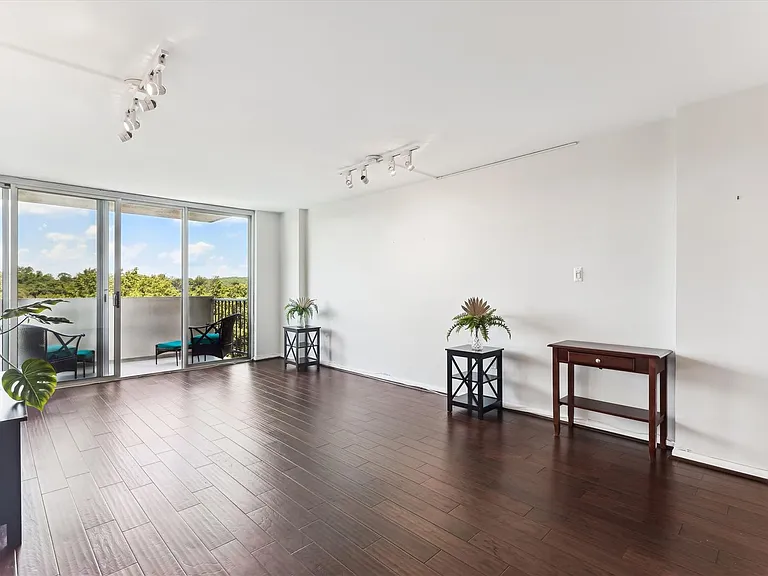 2939 Van Ness St NW #1006 — Photo 6