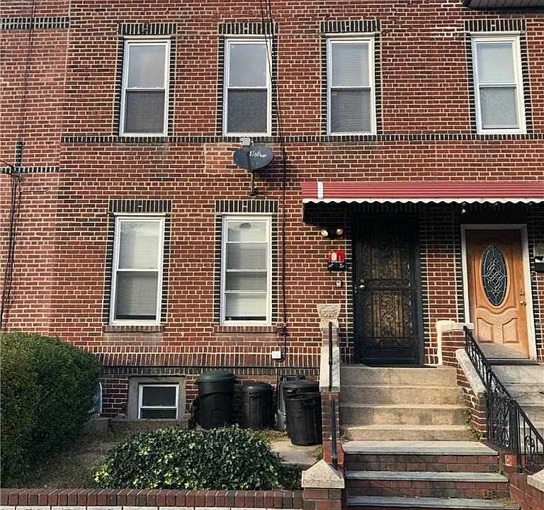 1st image of 60-51 60th Dr