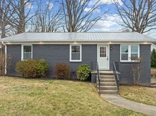 7 Browndale Rd, Asheville, NC 28805