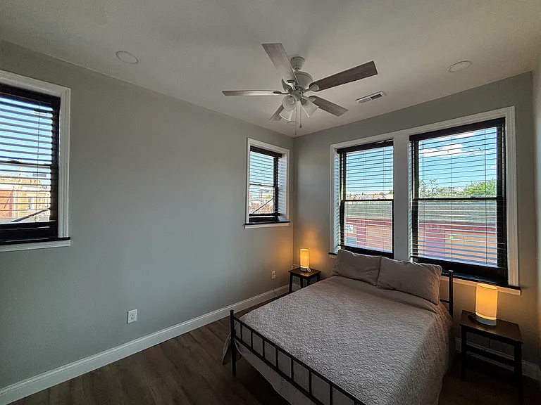 4705 Washington Blvd #2 — Photo 10