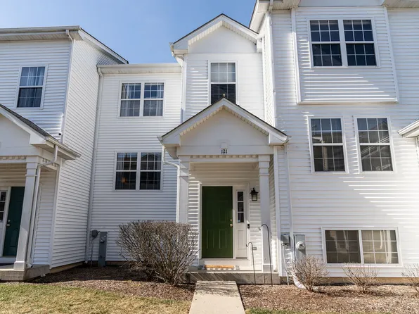 121 W Big Horn Dr, Hainesville, IL 60073