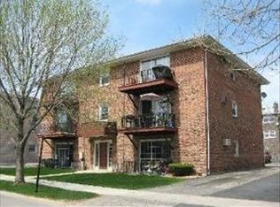 7048 Oconnell Dr APT 2E, Chicago Ridge, IL 60415