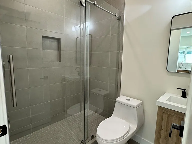 6907 Laramie Ave — Photo 9
