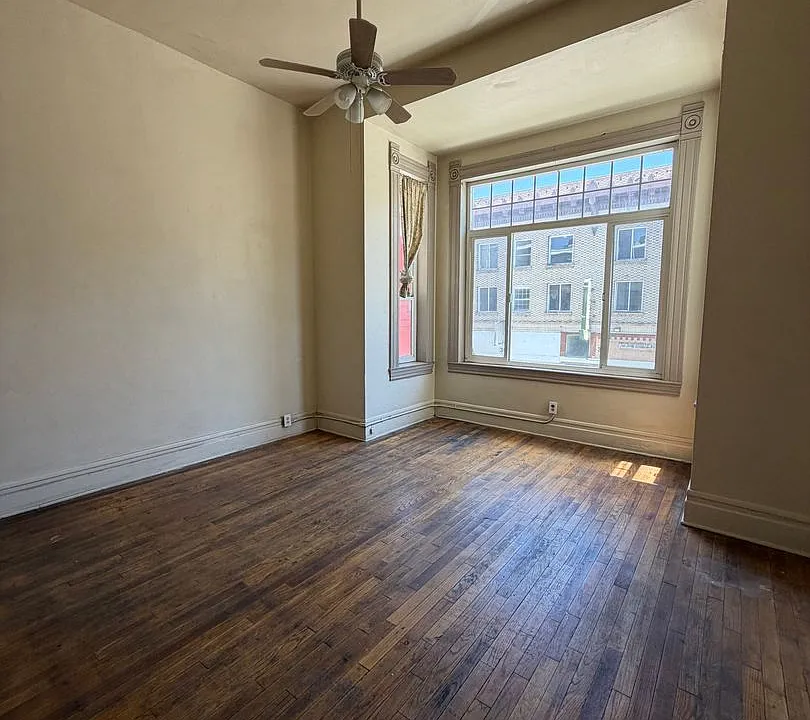 41 S San Joaquin St