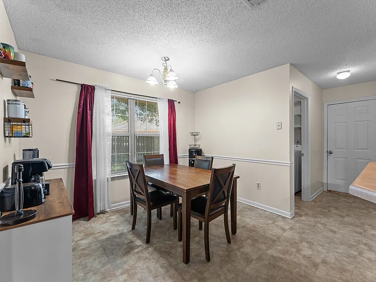107 Shallowford Cir — Photo 17