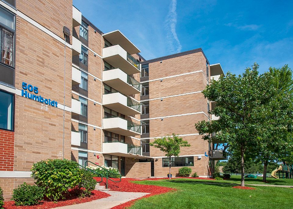Park Plaza Apartments Minneapolis