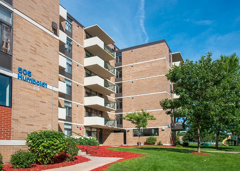 Park Plaza