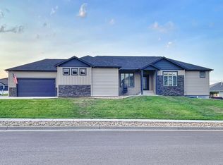 6108 Grand Teton Ct, Rapid City, SD 57702