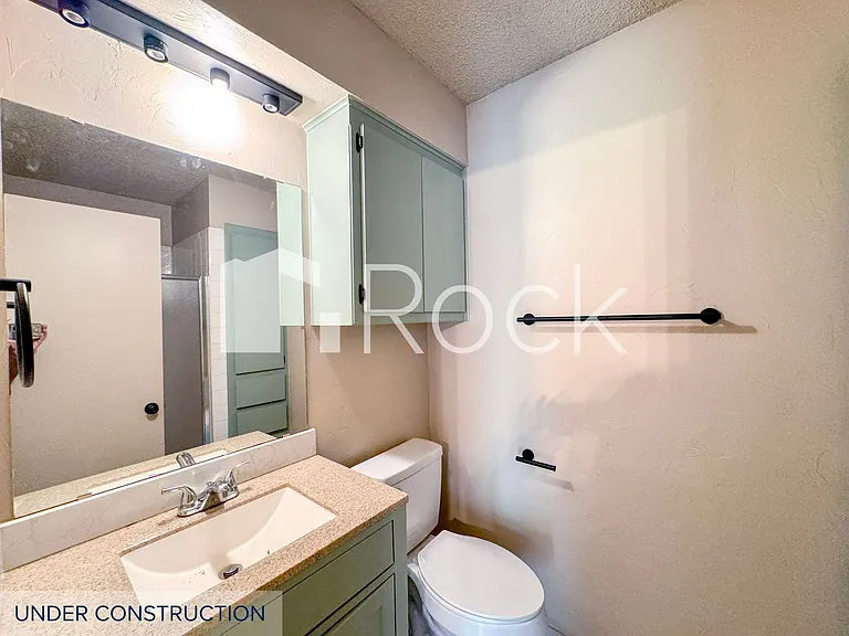 7024 Woodlake Dr — Photo 3