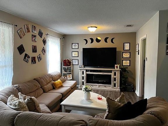 5th image of 5155 Ridgedale Rd