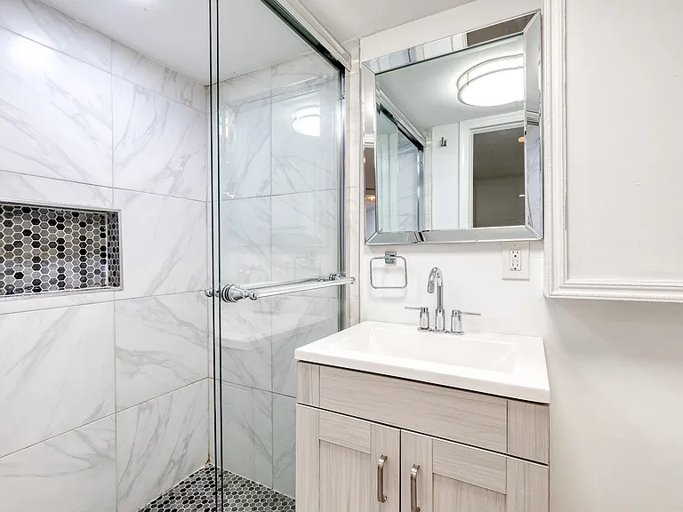 634 Wyeth St — Photo 13