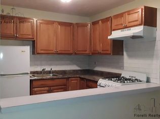 37 Charter St #1R, Boston, MA 02113