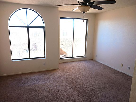 5th image of 5404 Jasons Way NE