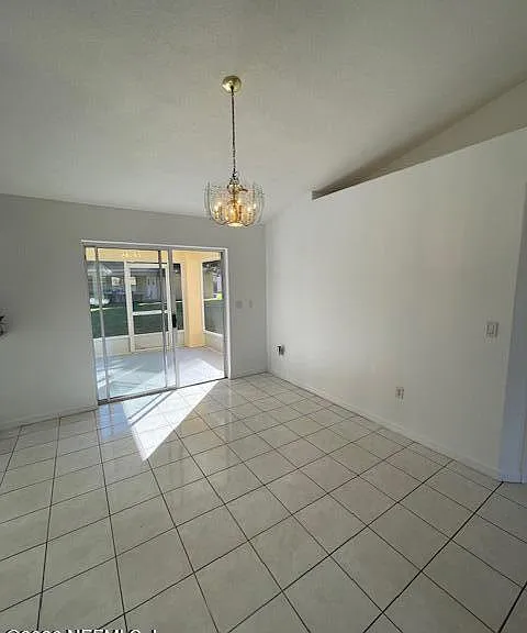 9 Lyons Pl — Photo 10