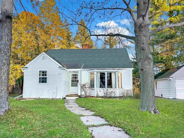 613 South HIGHLAND AVENUE, Marshfield, WI 54449