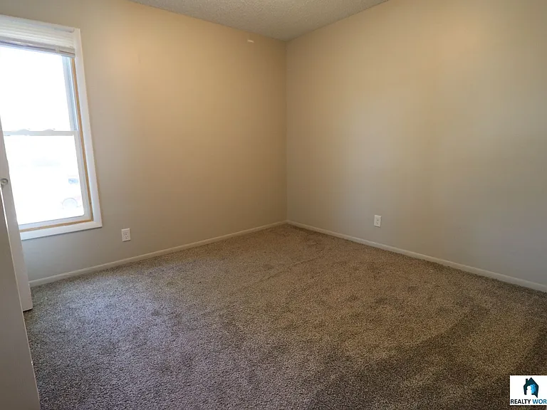 2260 W Street — Photo 5