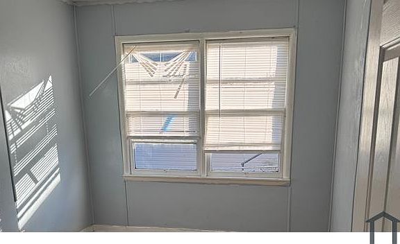3rd image of 100 56th St