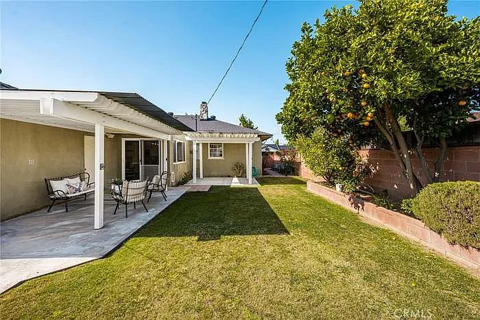 1306 E Rose Ave — Photo 20