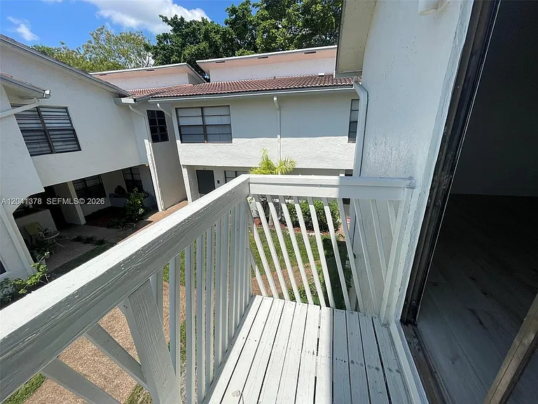 2580 Coral Springs Dr #2580 — Photo 93