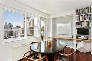 3rd image of 101 W 12th St APT 16D