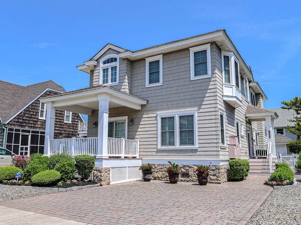 Waterfront Stone Harbor NJ Waterfront Homes For Sale 10 Homes Zillow   81f9ac5e13b631770f6e1b85631ef62f P E 