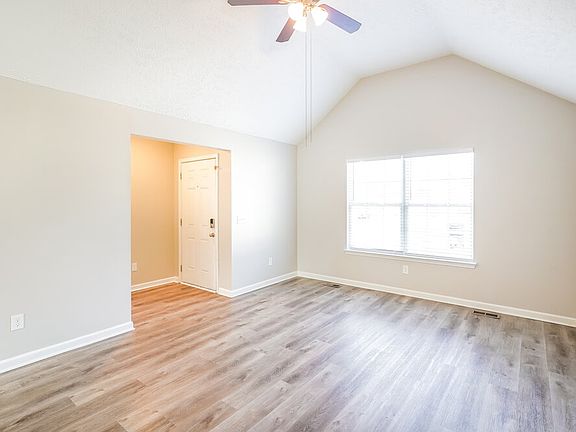3rd image of 2718 Lincoya Dr
