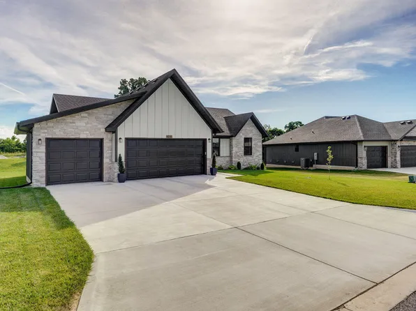 816 S Rockburn Court, Nixa, MO 65714